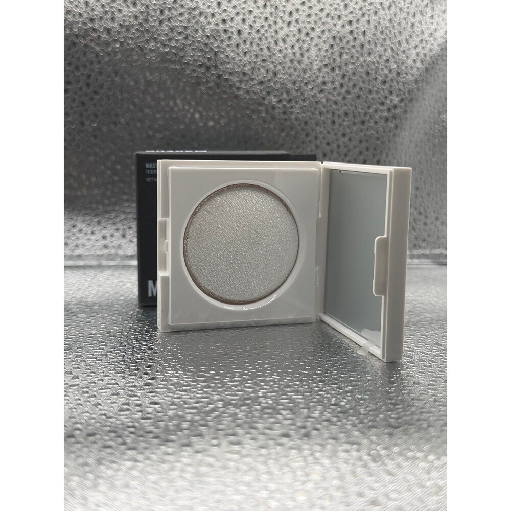✨ Makeup By Mario Master Crystal Reflector Highlighter – Quartz - Picture 1 of 4